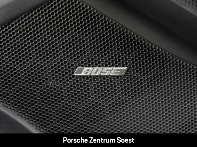 Porsche 718 Spyder RS/schwarzoliv/Weissach/Keramik/BOSE