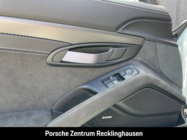 Porsche 718 Spyder RS Liftsystem-VA Weissach-Paket BOSE