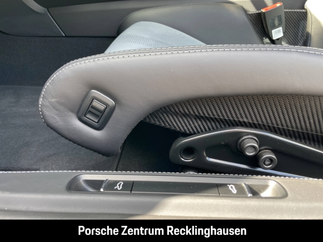 Porsche 718 Spyder RS Liftsystem-VA Weissach-Paket BOSE