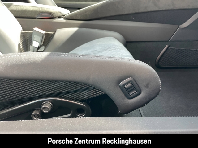 Porsche 718 Spyder RS Liftsystem-VA Weissach-Paket BOSE