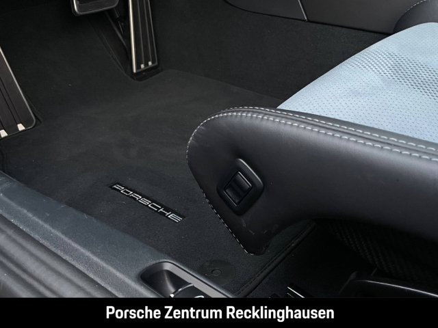 Porsche 718 Spyder RS Weissach-Paket Liftsystem-VA BOSE