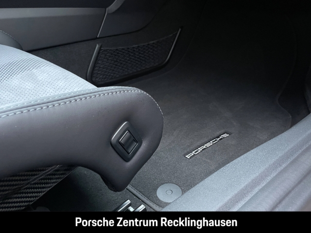 Porsche 718 Spyder RS Weissach-Paket Liftsystem-VA BOSE