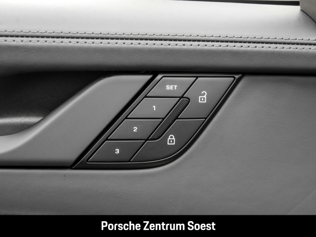 Porsche 992 Carrera Cabriolet/21-Zoll/Sport-Chrono/BOSE