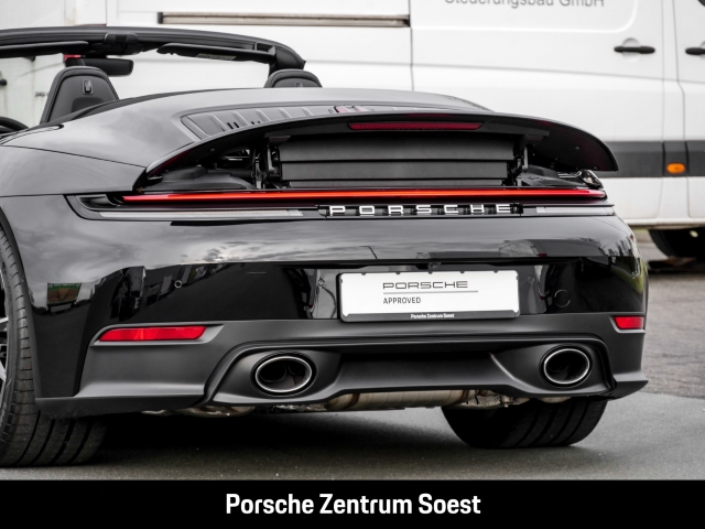 Porsche 992 Carrera Cabriolet/21-Zoll/Sport-Chrono/BOSE