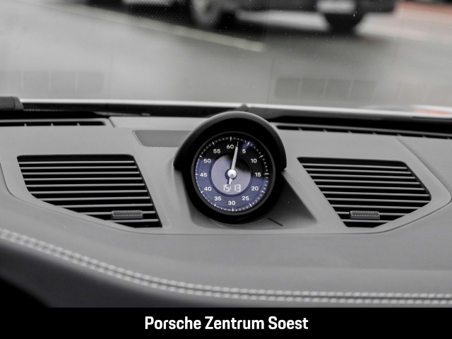 Porsche 992 Carrera Cabriolet/21-Zoll/Sport-Chrono/BOSE