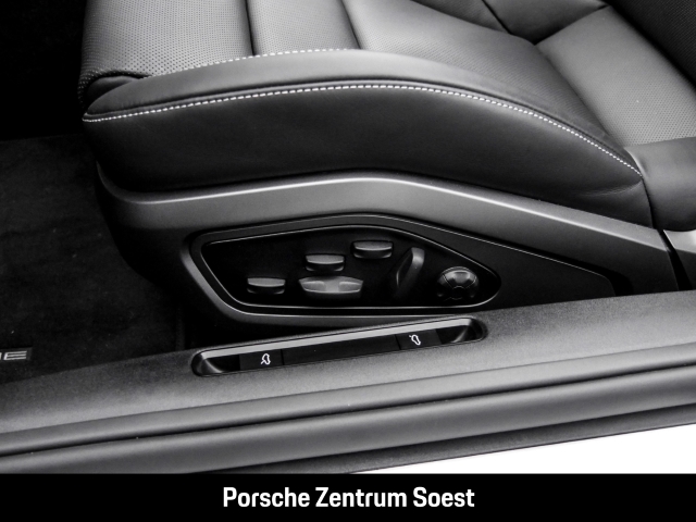 Porsche 992 Carrera Cabriolet/21-Zoll/Sport-Chrono/BOSE