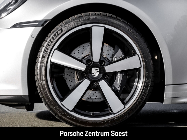 Porsche 992 Carrera Cabriolet/21-Zoll/HD-Matrix-LED/BOSE