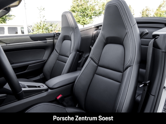 Porsche 992 Carrera Cabriolet/21-Zoll/Sport-Chrono/BOSE
