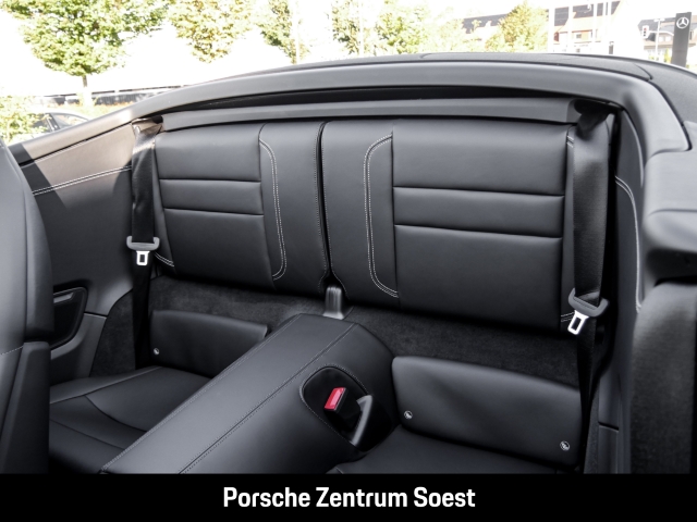 Porsche 992 Carrera Cabriolet/21-Zoll/Sport-Chrono/BOSE