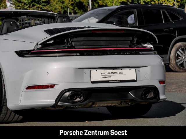 Porsche 992 Carrera Cabriolet/21-Zoll/Sport-Chrono/BOSE