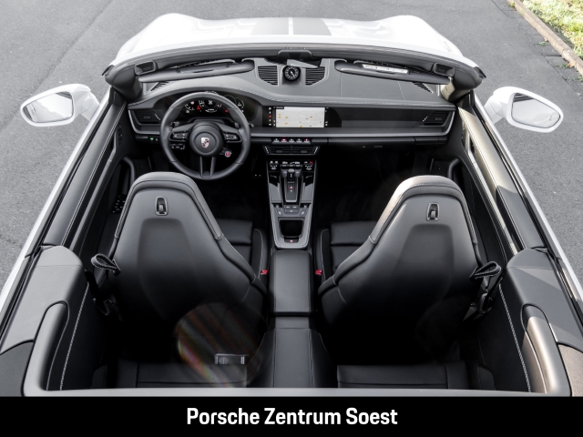 Porsche 992 Carrera Cabriolet/21-Zoll/Sport-Chrono/BOSE