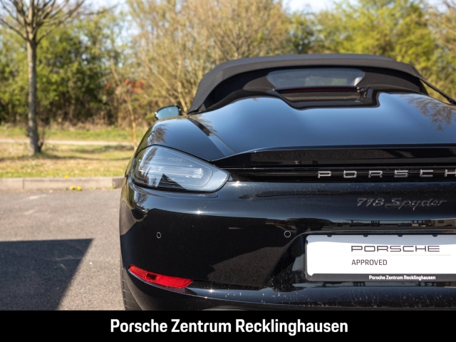 Porsche 718 Spyder Sport Chrono Sportabgasanlage LED