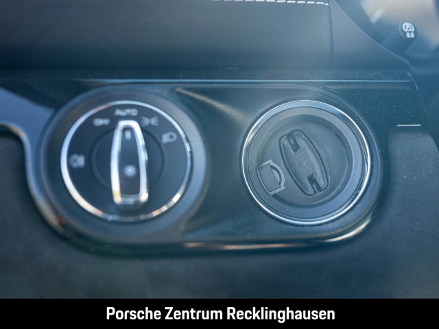 Porsche 718 Spyder Sport Chrono Sportabgasanlage LED