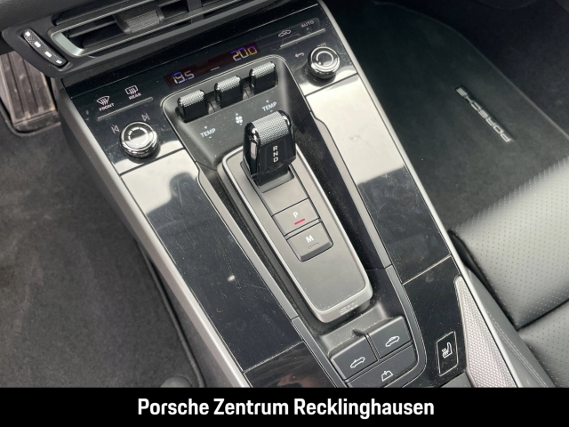 Porsche 992 911 Carrera Cabrio InnoDrive Sportabgas BOSE