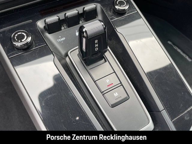 Porsche 992 911 Carrera Cabrio InnoDrive Sportabgas BOSE