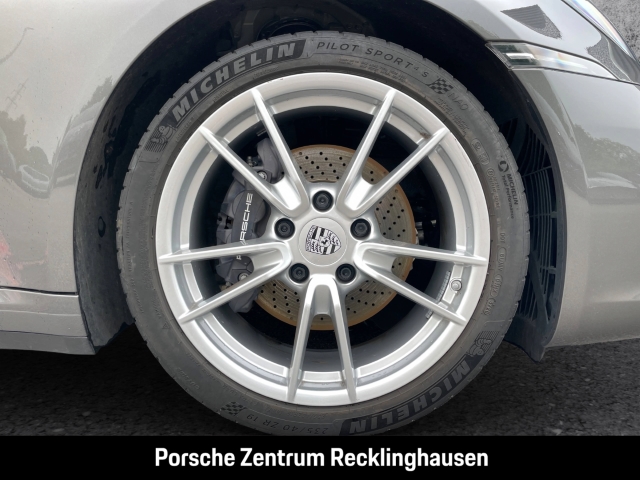 Porsche 992 911 Carrera 4 Cabriolet Nachtsicht PDLS+