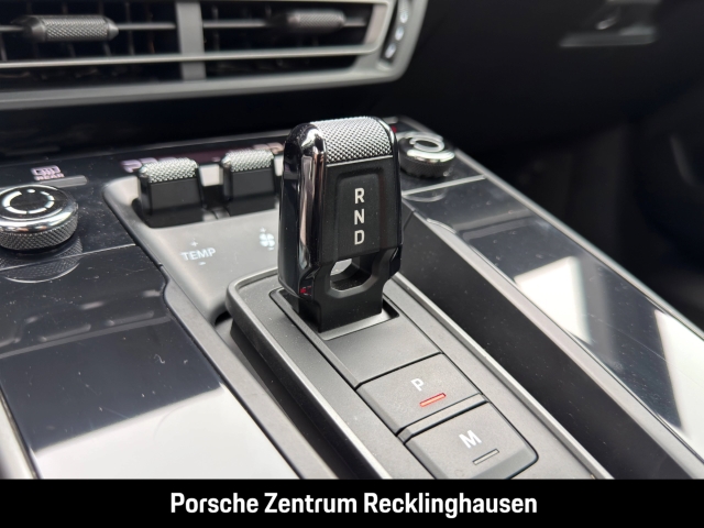 Porsche 992 911 Carrera 4 Cabriolet Nachtsicht PDLS+