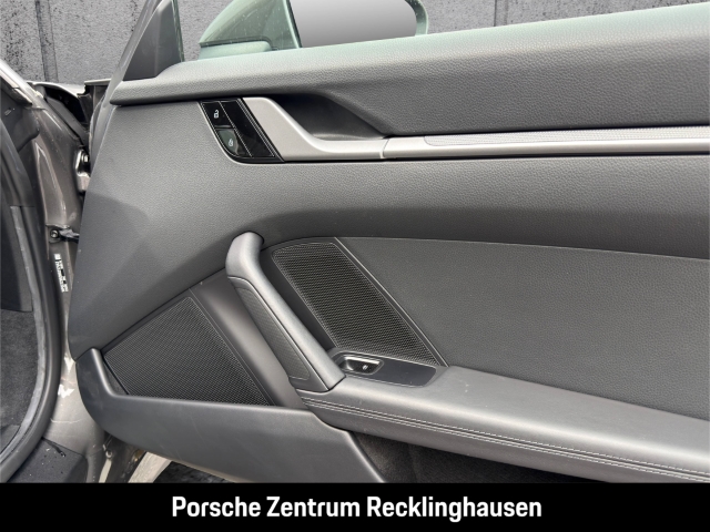 Porsche 992 911 Carrera 4 Cabriolet Nachtsicht PDLS+