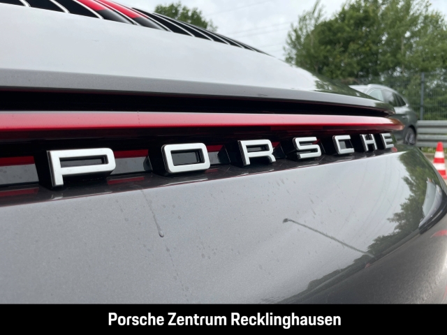 Porsche 992 911 Carrera 4 Cabriolet Nachtsicht PDLS+