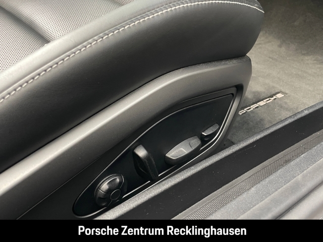 Porsche 992 911 Carrera S Cabrio InnoDrive Sportabgas BOSE