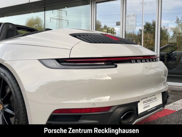 Porsche 992 911 Carrera S Cabrio InnoDrive Sportabgas BOSE
