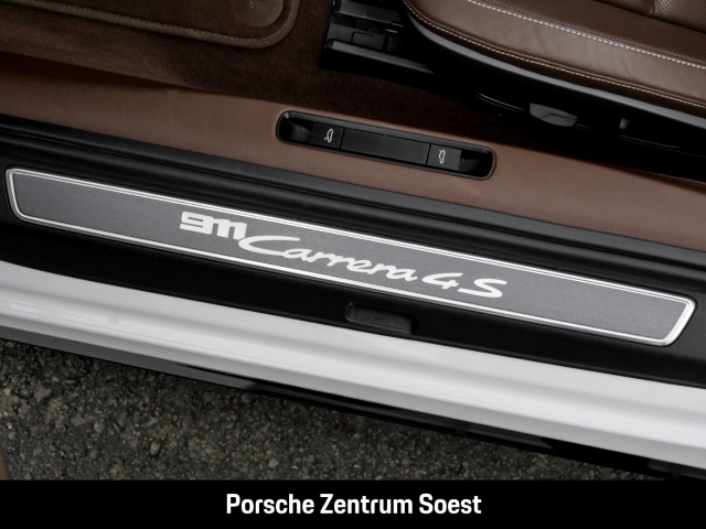 Porsche 992 Carrera 4S Cabriolet/LED-Matrix/Burmester