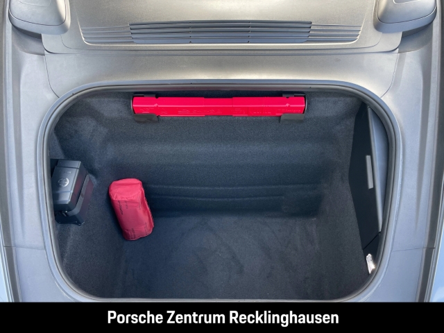 Porsche 992 911 Carrera 4 GTS Cabrio Burmester Clubleder
