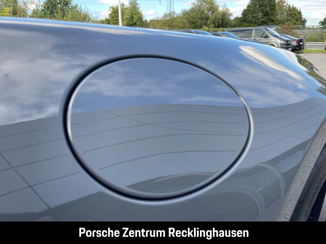 Porsche 992 911 Carrera 4 GTS Cabrio Burmester Clubleder