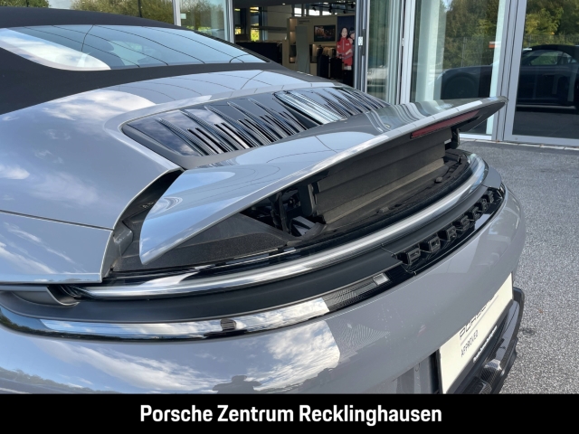 Porsche 992 911 Carrera 4 GTS Cabrio Burmester Clubleder