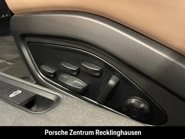 Porsche 992 911 Carrera 4S Cabriolet Surround-View LED