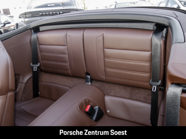 Porsche 911 T-Hybrid -2 (911) Carrera 4 GTS Cabriolet