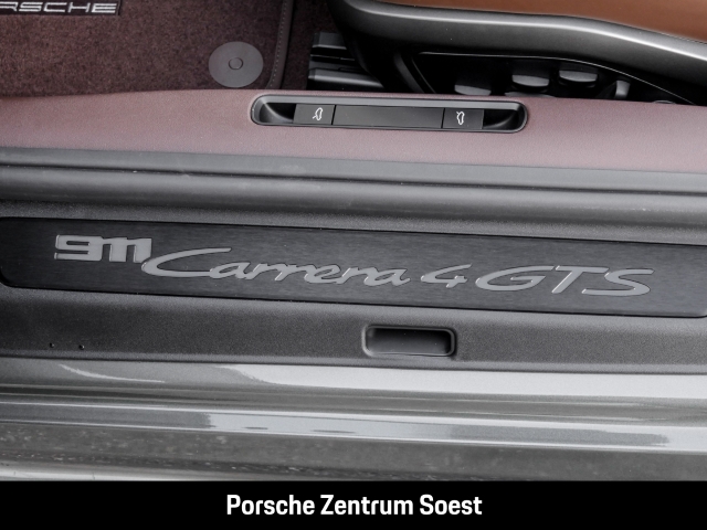 Porsche 911 T-Hybrid -2 (911) Carrera 4 GTS Cabriolet