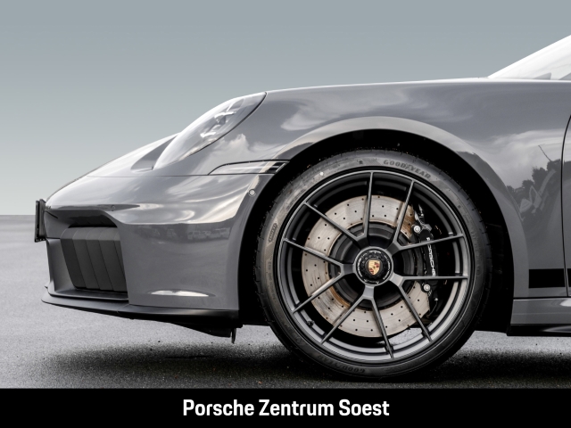 Porsche 992 Carrera 4 GTS Cabrio/Sport-Chrono/Burmester