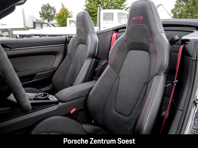 Porsche 992 Carrera 4 GTS Cabrio/Sport-Chrono/Burmester
