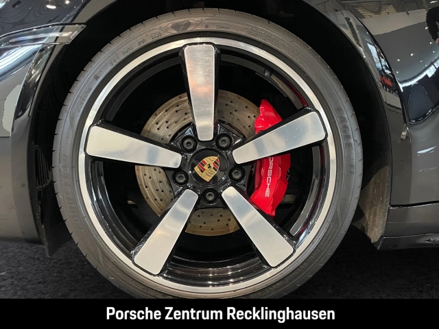 Porsche 992 911 Carrera S Cabrio Sportabgas BOSE 21-Zoll