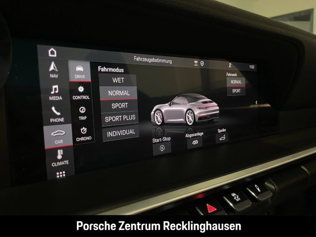 Porsche 992 911 Carrera S Cabrio Sportabgas BOSE 21-Zoll