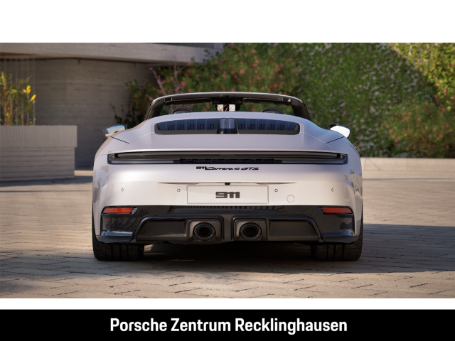 Porsche 992 911 Carrera 4 GTS Cabriolet Burmester PDCC