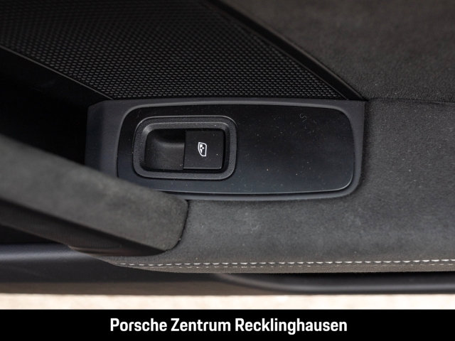 Porsche 992 911 Carrera 4 GTS Cabriolet BOSE LED-Matrix