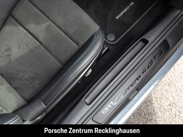 Porsche 992 911 Carrera 4 GTS Cabriolet BOSE LED-Matrix