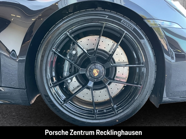 Porsche 992 911 Carrera GTS Cabrio Sportabgas Burmester