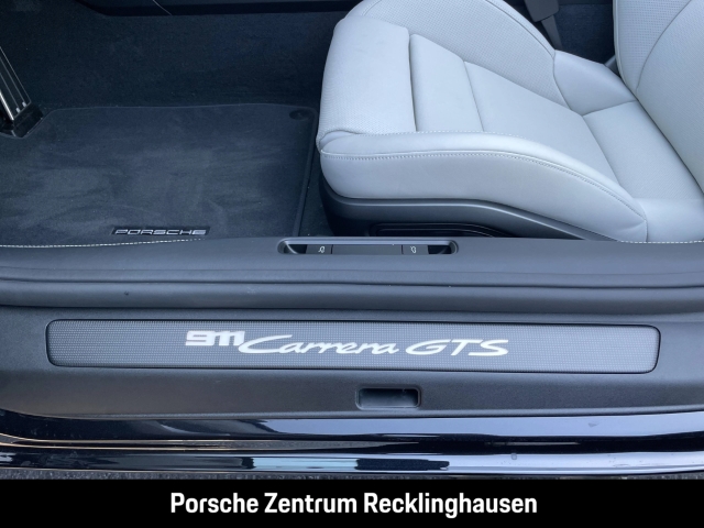 Porsche 992 911 Carrera GTS Cabrio Sportabgas Burmester
