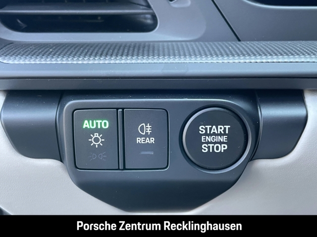 Porsche 992 911 Carrera GTS Cabrio Sportabgas Burmester