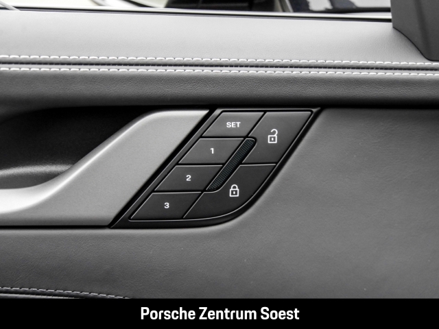 Porsche 992 Targa 4S/HD-Matrix-LED/Sport-Chrono/BOSE