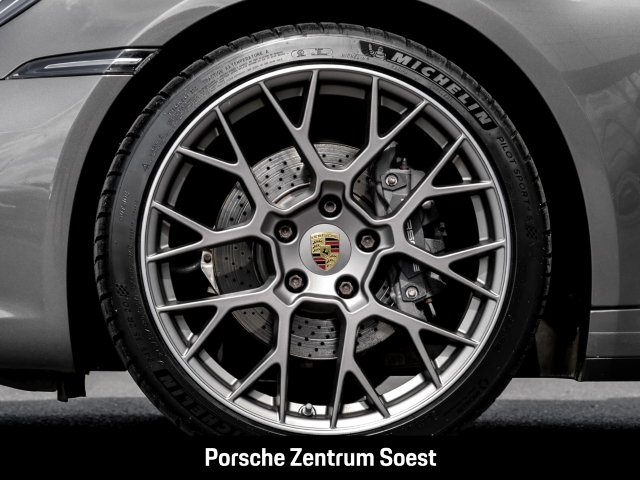 Porsche 992 Carrera Cabriolet/21-Zoll/Sport-Chrono/BOSE