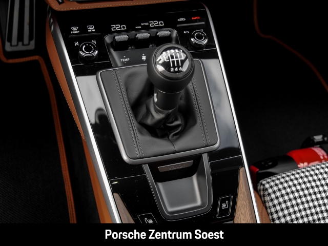 Porsche 992 Sport Classic/Surround-View/Burmester