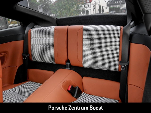 Porsche 992 Sport Classic/Surround-View/Burmester