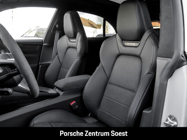 Porsche Macan Electric GTS