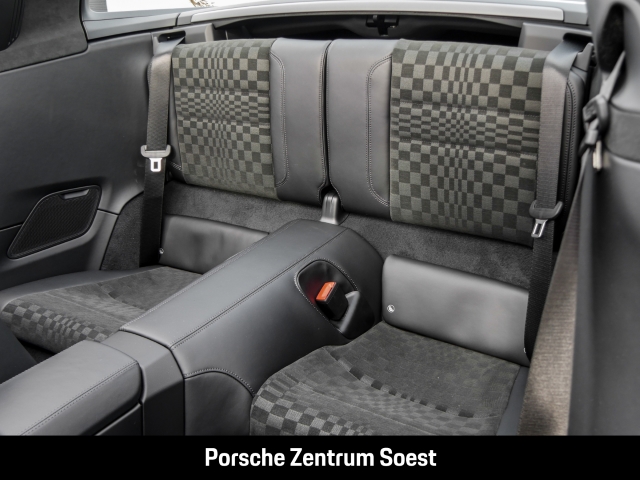 Porsche 992 Targa 4 GTS/Heritage-Design-Paket/BOSE