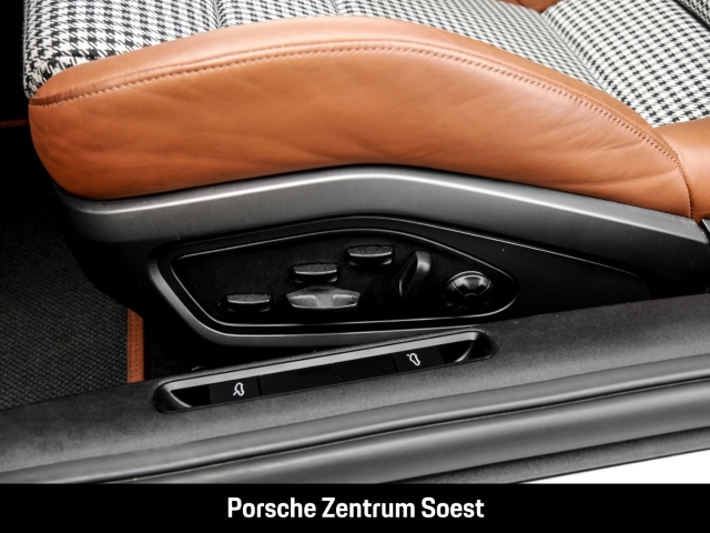 Porsche 992 Turbo/PASM/Heritage-Design-Paket/Burmester