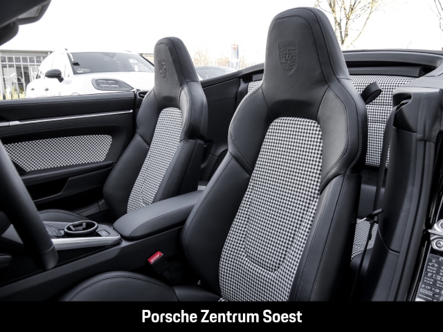 Porsche 911 Turbo S Cabriolet/Heritage-Design/Burmester